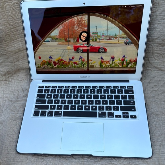 2017 Apple MacBook Air A1466 13.0" i5-5350U@1.80GHz 8GB RAM 121GB SSD Monterey - Picture 3 of 8